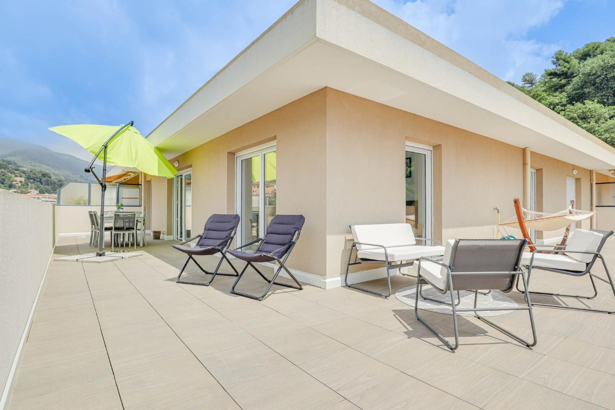 Spacieux Rooftop Parking, Terrasse Ensoleillee 芒通 外观 照片