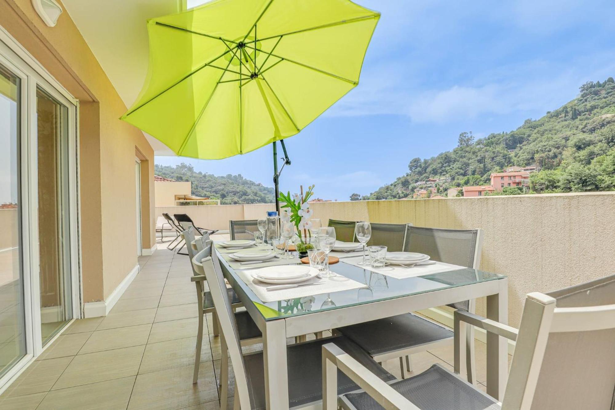 Spacieux Rooftop Parking, Terrasse Ensoleillee 芒通 外观 照片