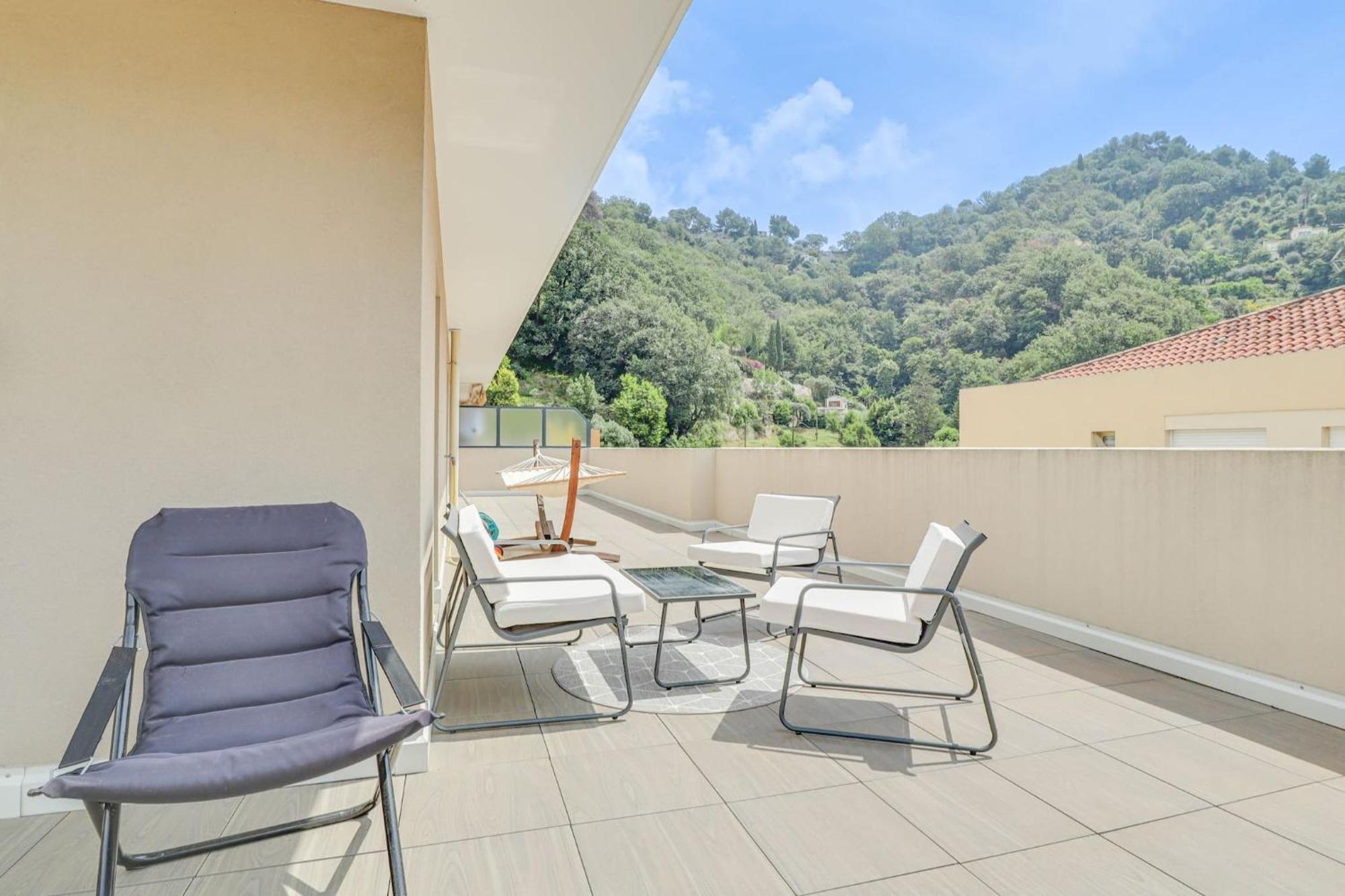 Spacieux Rooftop Parking, Terrasse Ensoleillee 芒通 外观 照片
